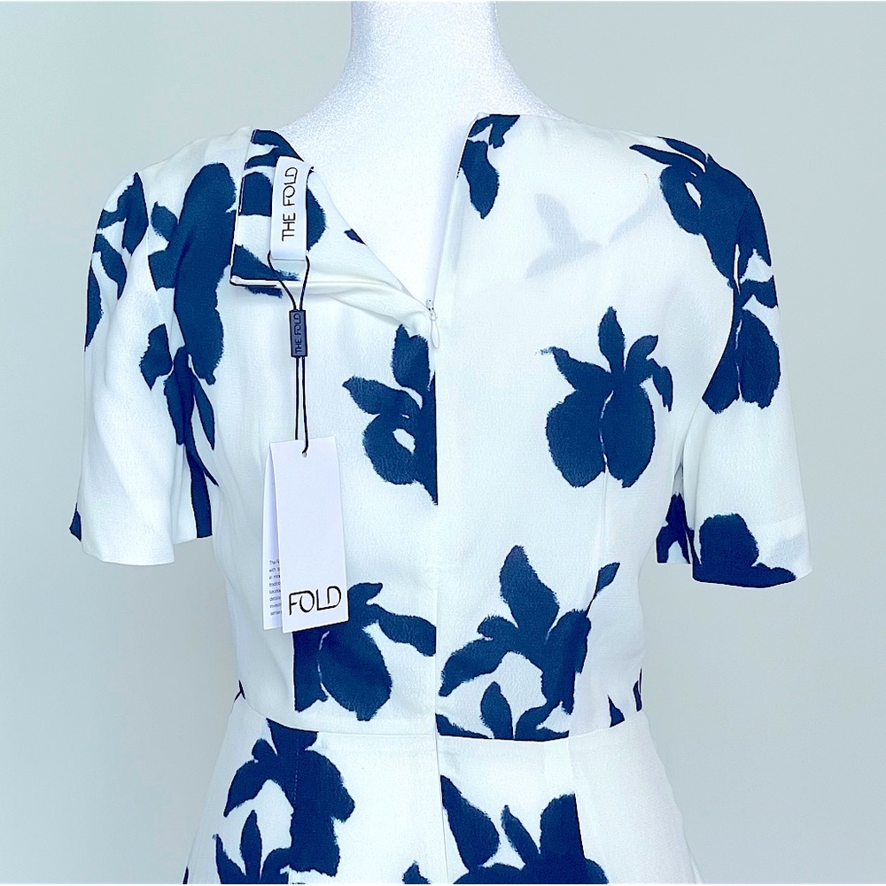 NWT: The Fold Somerby Floral Printed Dress - Picture 3 of 7